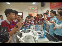 丰顺县启动“科技进步活动月”暨创客 文化进校园活动