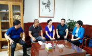 河源市人大常委会副主任、科协主席吴素香到和平县慰问优秀科技工作者