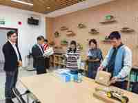省中小学生研学实践教育基地专家组到阳江市科技馆调研研学项目工作
