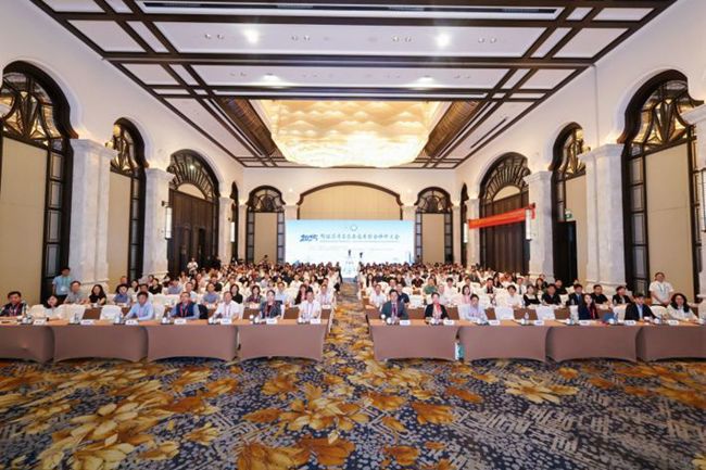 2025年循证药学与药品临床综合评价大会大合照