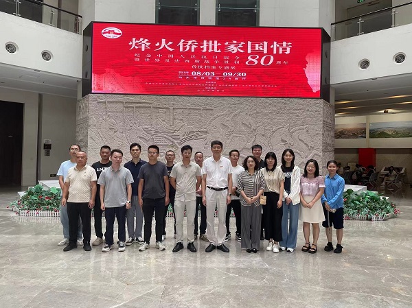 图片1 图片1